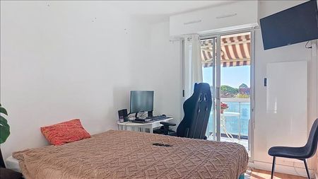 1 pièce - Meublé - 18,56 m² - 3ème étage - Colocation non autorisée - Photo 3