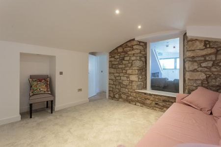 4 bedroom terraced house to rent - Photo 2