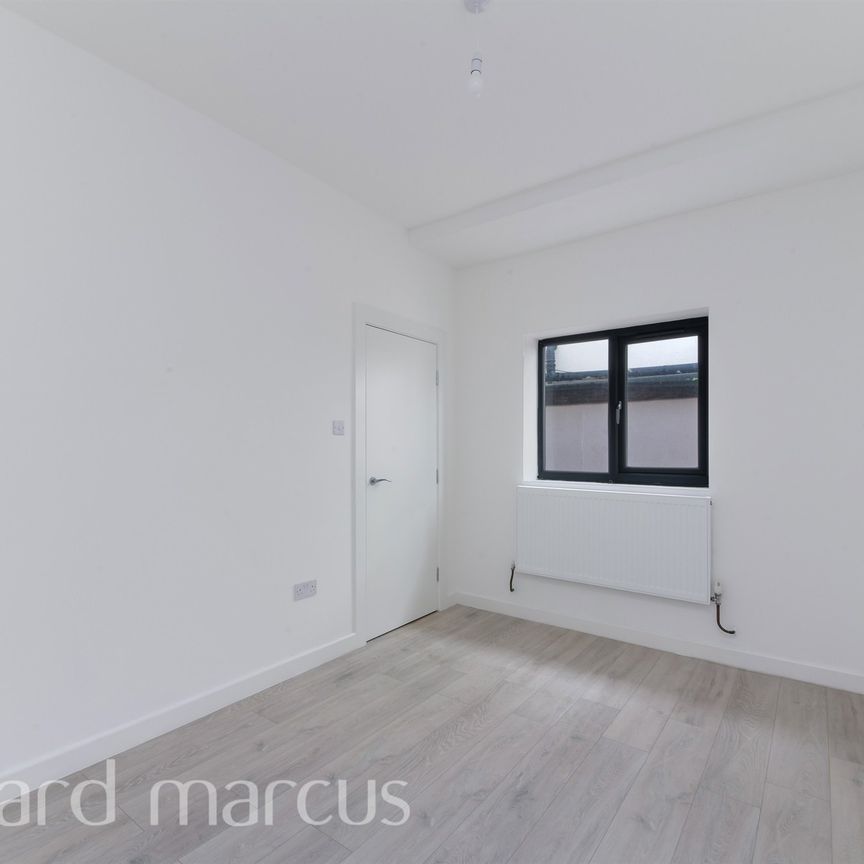 Ridge Road, Sutton - Photo 1