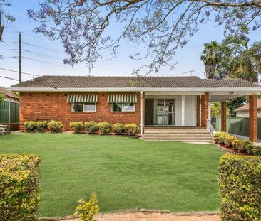 Spacious Family Home with a Generous Backyard - Photo 6