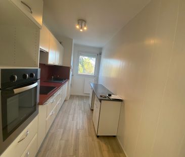 Location Appartement 4 pièces 80m² ANGOULEME 16000 - Photo 4