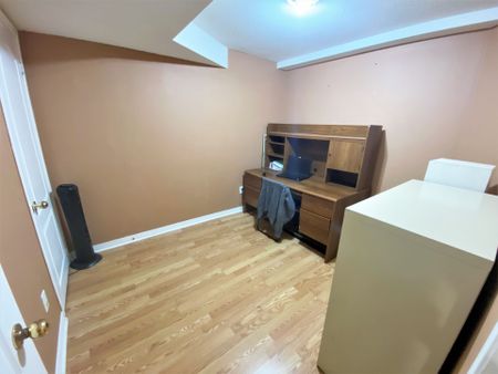 For Lease - 124 Meandering Trail, Toronto, Ontario - Photo 4