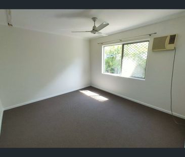 1/213 McLeod Street, Cairns North, Qld 4870 - Photo 1