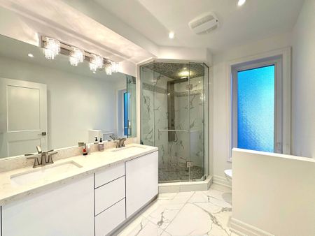 For Lease - 267 Symington Avenue, Toronto, Ontario - Photo 5