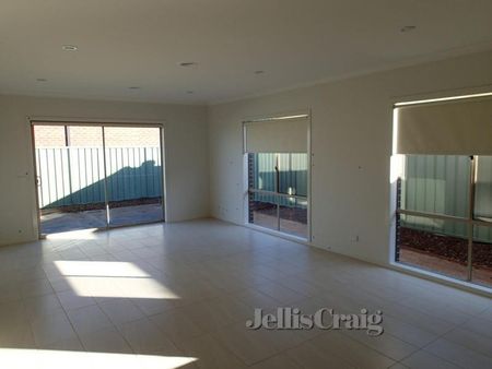 79 Manuka Grove, Wyndham Vale - Photo 4