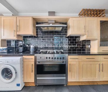 4 bedroom semi-detached house to rent - Photo 2