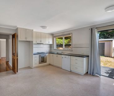 Charming Family Home - Photo 5