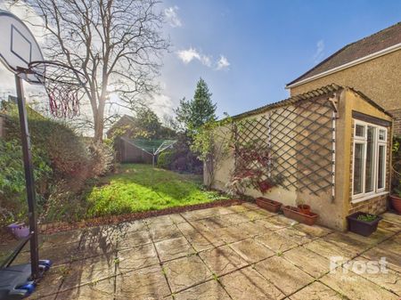 Wendover Road, Burnham, Bucks,SL1 - Photo 5