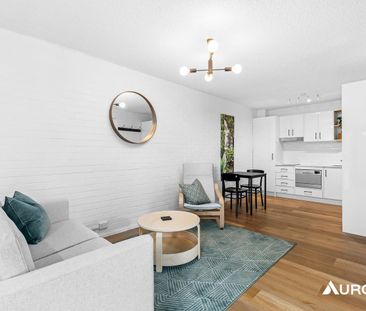 Fully Furnished Studio - Photo 3