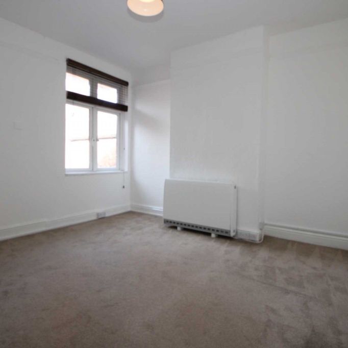 2 bed Flat for rent - Photo 1