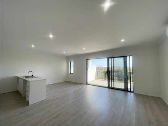 Park Fronted Poise! - Photo 1