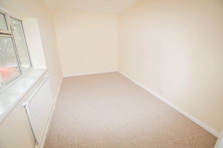 All Souls Farm Cottages, Uxbridge Road, George Green,SL3 - Photo 3