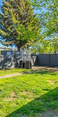 Kitsilano - Laundry - Gas Stove - Big Yard - Private - Townhouse - Photo 1