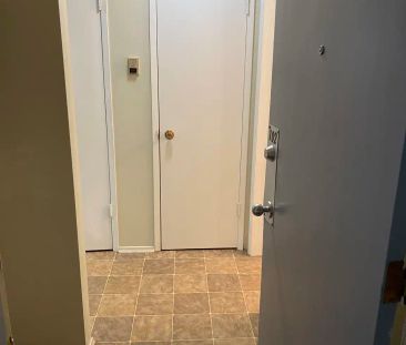 Vista on 78th - 1 Month Free! — 1 Bedroom - Photo 1