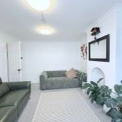4 bed Mid Terraced House for Rent - Photo 1