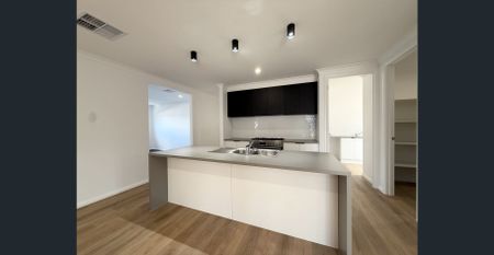 BRAND NEW & READY TO MOVE INTO! - Photo 5