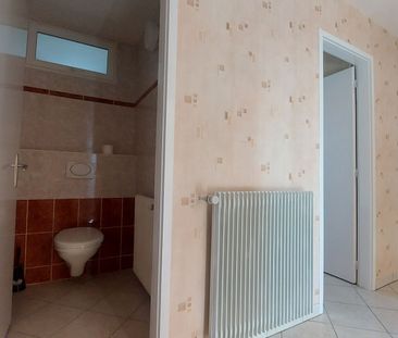 Location Appartement 3 pièces 79m² - Photo 4