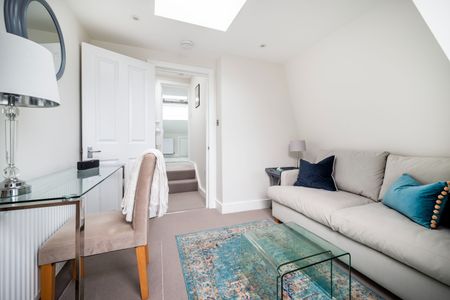 3 Bed Maisonette, Kilkie Street, SW6 - Photo 3