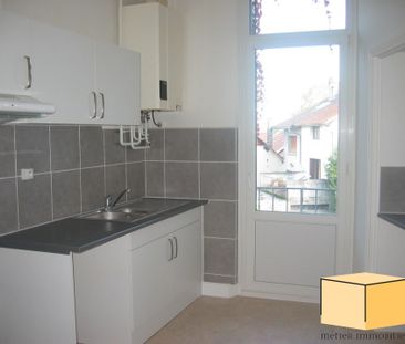 Location Appartement 4 pièces 72m² BELLEY 01300 - Photo 3