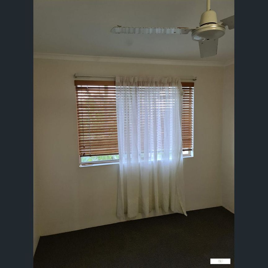 Modern 2-Bedroom Townhouse in Prime Noosaville Location - Photo 1