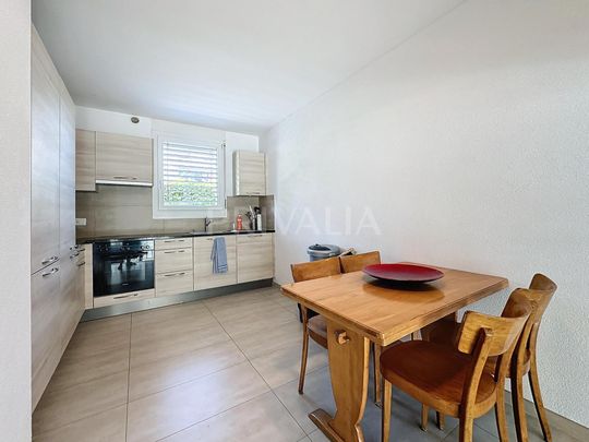 Elegant contemporary villa contiguous on the heights of Morges - Photo 1