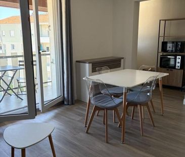 Location Appartement 1 pièce Meublé 31m² DAX 40100 - Photo 4