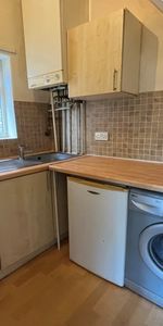 1 Bedroom Apartment To Let - Photo 3