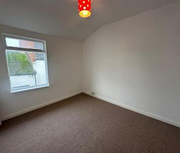 2 Bedroom Terraced To Rent - Photo 2