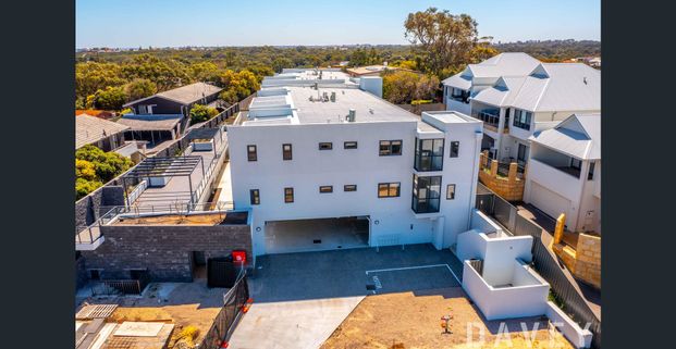 2x1 Modern Living - Photo 1