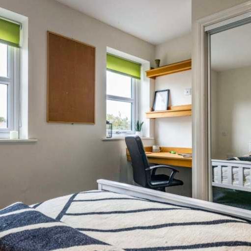 Bedroom Ensuite Apartment, LN1 - Photo 1