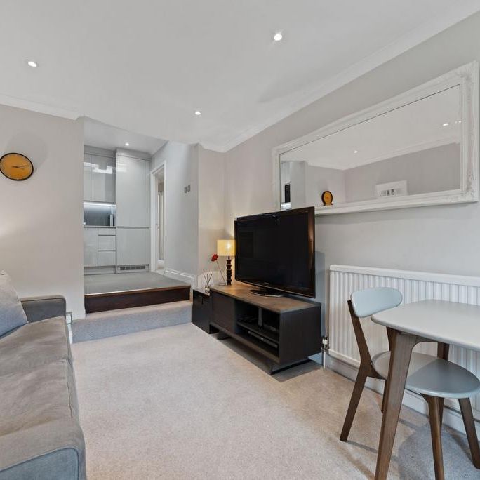 2 bedroom flat to rent - Photo 1