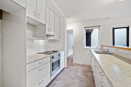 2/19 Nicholson Street, Balmain East NSW 2041 - Townhouse For Rent | Domain - Photo 4