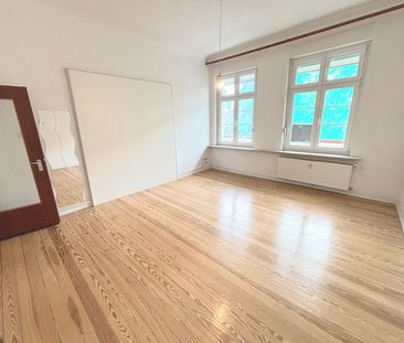 Trier: Stilvolle 100 m² Altbauwohnung mit hohen Decken und Holzdiel... - Photo 5