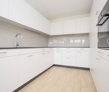 Design trifft Komfort - mit Ankleidezimmer! - Foto 3