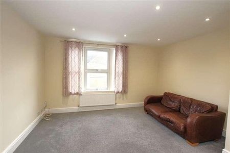 Ashford Road, Swindon, Wiltshire, SN1 - Photo 2