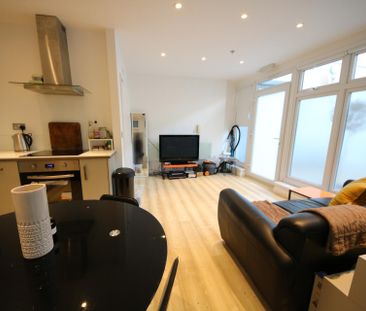Mowlem Street - Photo 1