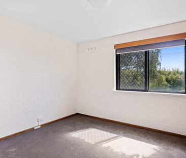 2/92 Barrack Street West Hobart TAS 7000 Australia - Photo 4