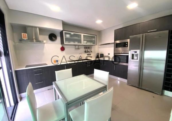 Casa Geminada T3 para alugar no Funchal