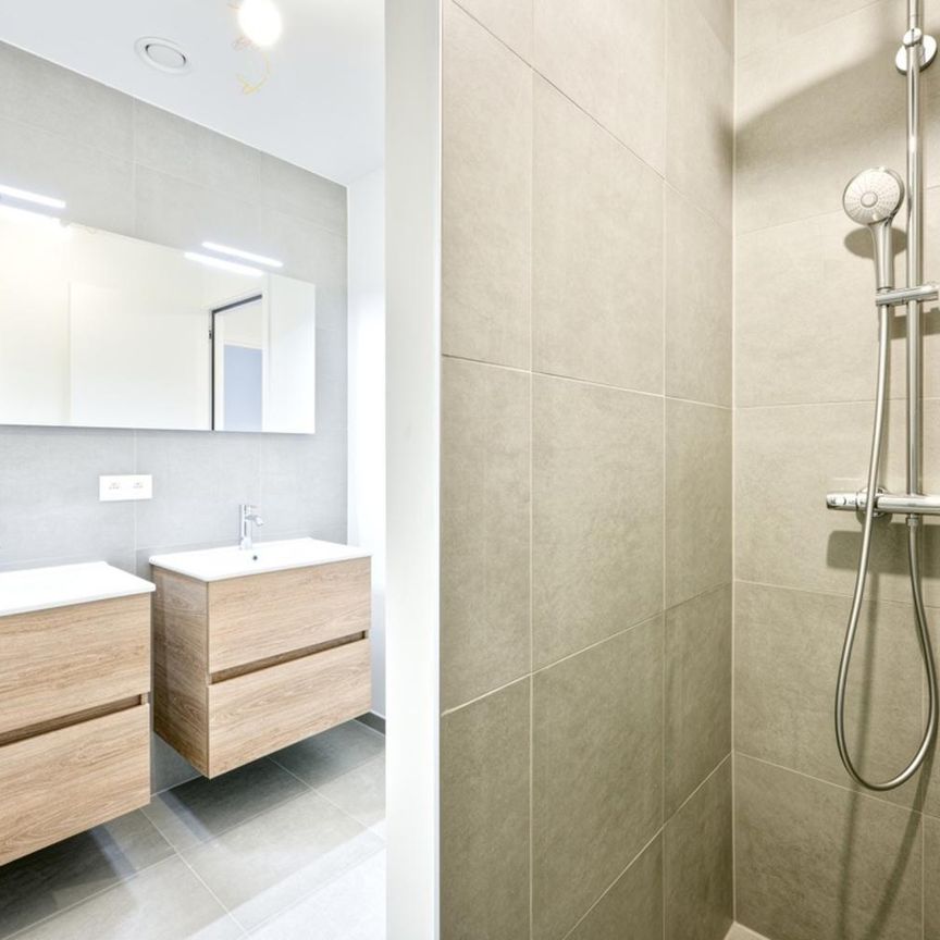 Fort-Jaco, très bel appartement RDC, 3 ch dans immeuble neuf - Photo 1