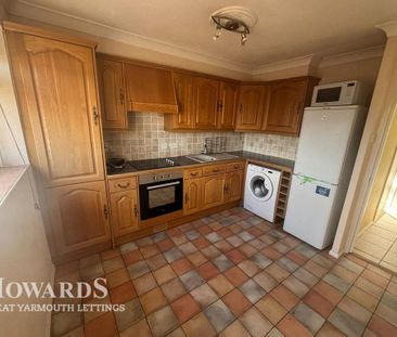 2 bedroom apartment to rent - Photo 3