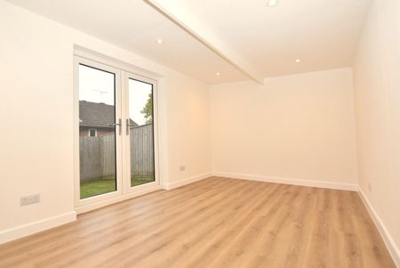 1 bedroom House To Let - Photo 3