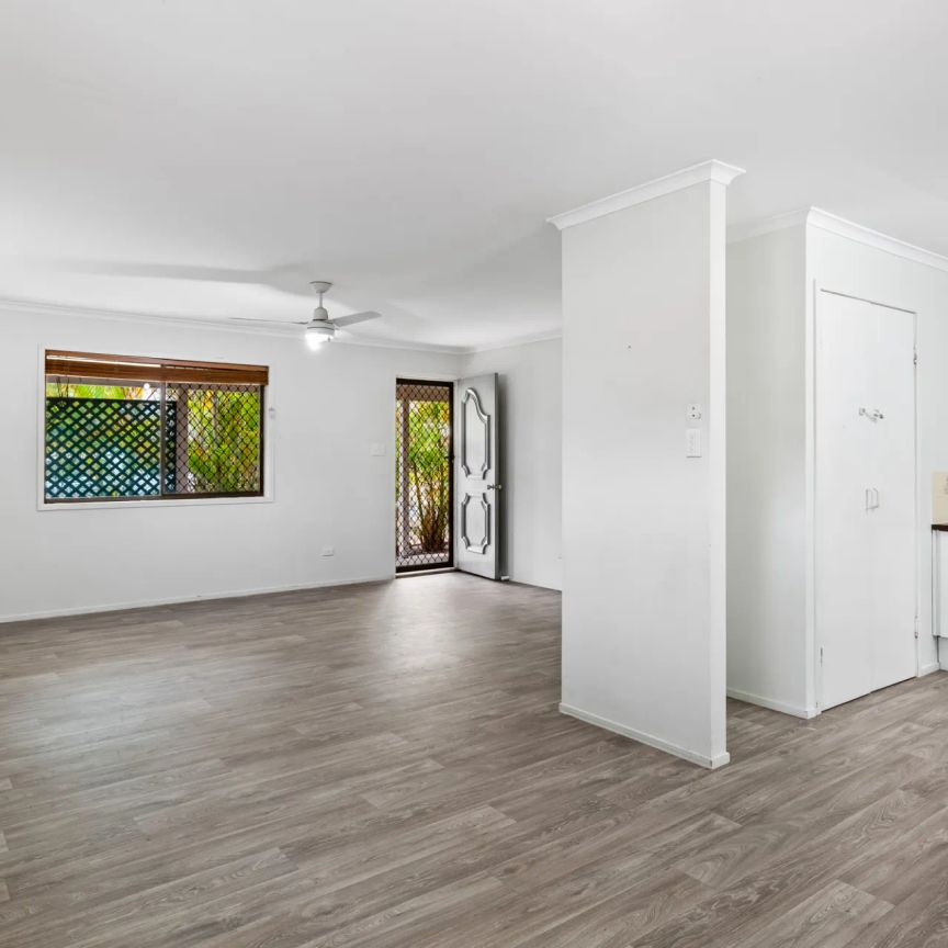 3 Bedroom house in quiet court Contact Julie Sykes 0438 050 110 - Photo 1