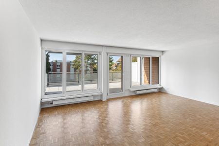 OHNE MIETKAUTION - In ruhiger Umgebung mit grossem Balkon - Foto 2