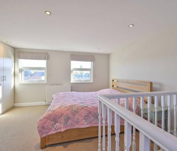 3 bedroom terraced house to rent - Photo 4