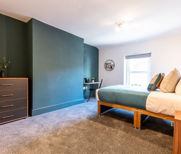 5 Bed Professional HMO Room 1 - Photo 4