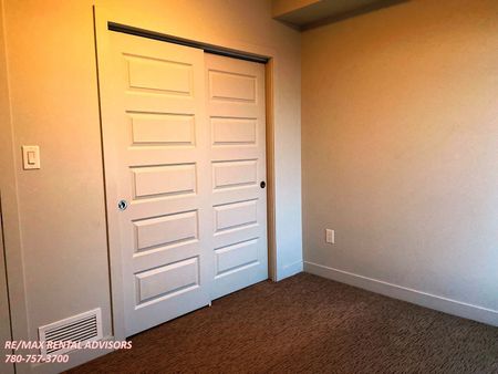 #906 10388 105 Street Northwest - Photo 3