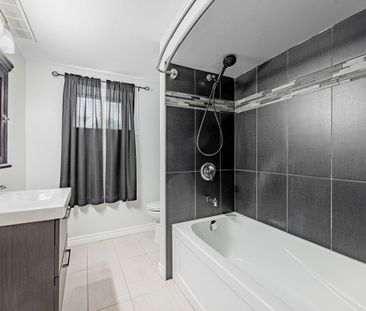 For Lease - 1362 Cawthra Road Unit# Lower, Mississauga, Ontario - Photo 2
