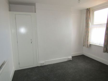 3 bed Terraced - To Let - Photo 2