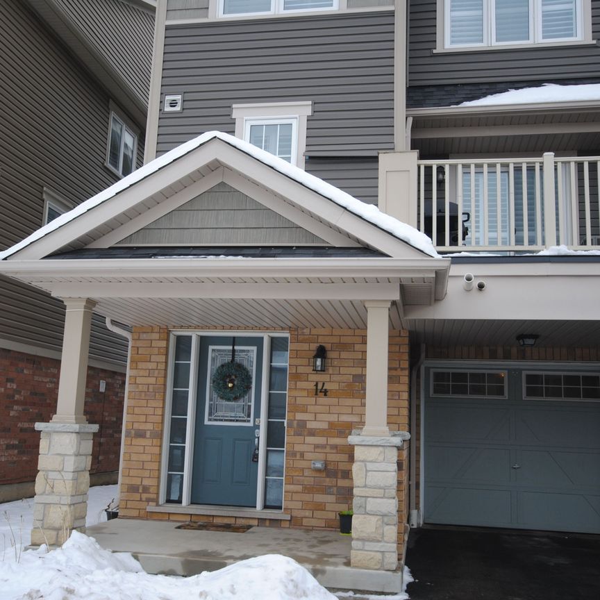 For Lease - 14 Taberet Crescent, Oshawa, Ontario - Photo 2