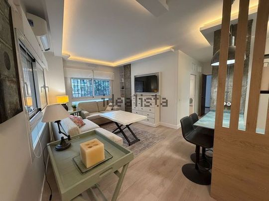 Alquiler de piso en Calle Cervantes - Photo 1